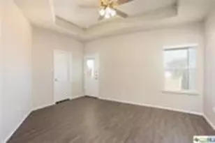 3430 Scott Cir, Seguin, TX 78155 - Photo 11