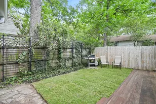 517 E 38th 1/2 St, Austin, TX 78751 - Photo 29