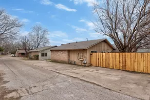 218 W William Cannon Dr, Austin, TX 78745 - Photo 19