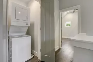 1224 Eleanor St, Austin, TX 78721 - Photo 13