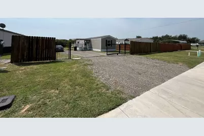 121 Sunflower Road, Dale, TX 78616 - Photo 7