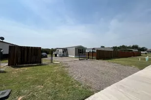 121 Sunflower rd, Dale, TX 78616 - Photo 7