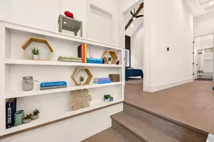 826 Morrow St, Austin, TX 78757 - Photo 11