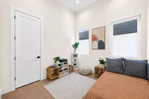 826 Morrow St, Austin, TX 78757 - Photo 9