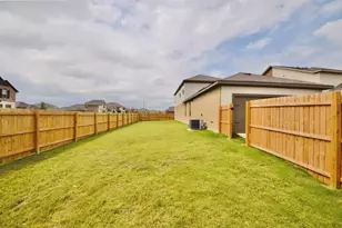 5701 Pleasanton Pkwy, Pflugerville, TX 78660 - Photo 39