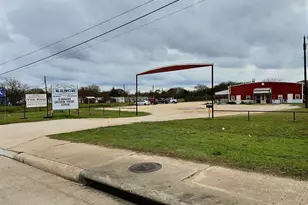 415 W S US Hwy 79 Hwy, Rockdale, TX 76567 - Photo 3