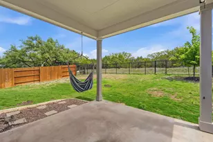 1102 Sage Thrasher Cir, Dripping Springs, TX 78620 - Photo 25