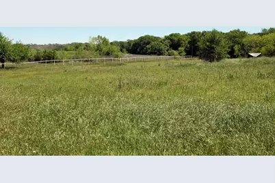 1023 Sierra Drive, Lockhart, TX 78644 - Photo 13