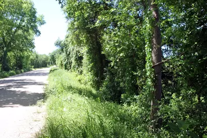 1023 Sierra Drive, Lockhart, TX 78644 - Photo 33