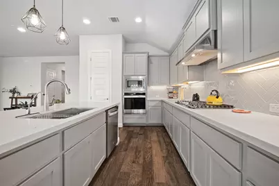 513 Elworth Path, Austin, TX 78738 - Photo 13