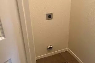 2204 Katy Ln, Georgetown, TX 78626 - Photo 7