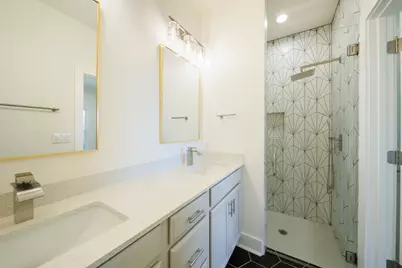 18716 W Lakeview Drive, Jonestown, TX 78645 - Photo 23