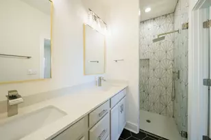 18716 W Lakeview Dr, Jonestown, TX 78645 - Photo 23