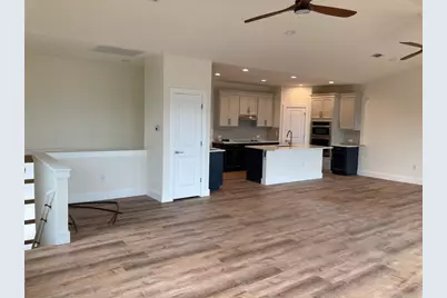 18716 W Lakeview Drive, Jonestown, TX 78645 - Photo 7