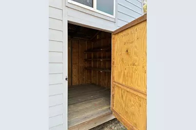 18716 W Lakeview Drive, Jonestown, TX 78645 - Photo 27