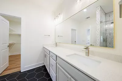 18716 W Lakeview Drive, Jonestown, TX 78645 - Photo 17