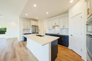 18716 W Lakeview Dr, Jonestown, TX 78645 - Photo 9