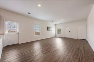 5920 Eden Dr, Austin, TX 78747 - Photo 3