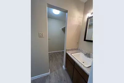 202 E 32nd Street #2, Austin, TX 78705 - Photo 17