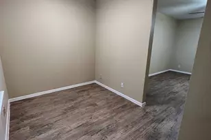 202 E 32nd St, Austin, TX 78705 - Photo 7