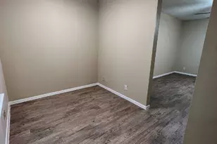 202 E 32nd St, Austin, TX 78705 - Photo 7