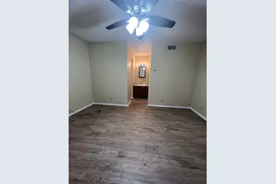 202 E 32nd Street #2, Austin, TX 78705 - Photo 13