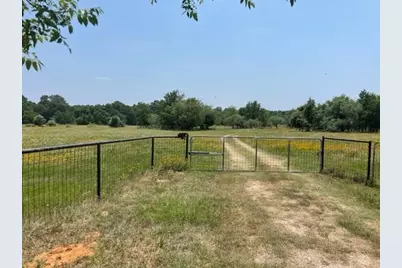 1010 County Road 490, Elgin, TX 78621 - Photo 3