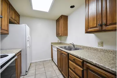 2529 Rio Grande Street #85, Austin, TX 78705 - Photo 9