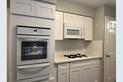 1619 E Cripple Creek Drive, Austin, TX 78758 - Photo 7