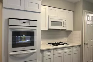 1619 E Cripple Creek Dr, Austin, TX 78758 - Photo 7