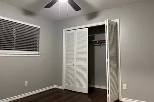 1619 E Cripple Creek Dr, Austin, TX 78758 - Photo 31