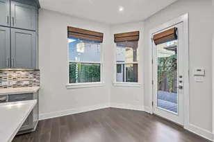 1004 Banyon St, Austin, TX 78757 - Photo 13