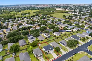 605 Decker Dr, Hutto, TX 78634 - Photo 31