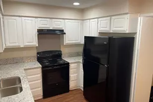 505 Hedgewood Dr, Georgetown, TX 78628 - Photo 3