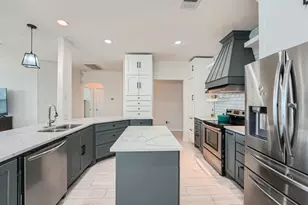 2004 S Ash Cove W, Hutto, TX 78634 - Photo 9