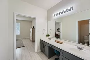 2004 S Ash Cove W, Hutto, TX 78634 - Photo 19