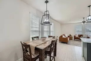 2004 S Ash Cove W, Hutto, TX 78634 - Photo 11