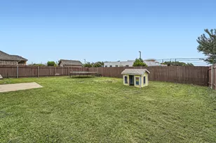 2004 S Ash Cove W, Hutto, TX 78634 - Photo 33