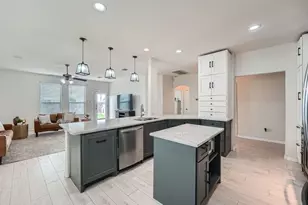 2004 S Ash Cove W, Hutto, TX 78634 - Photo 11