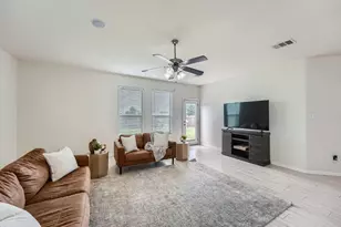 2004 S Ash Cove W, Hutto, TX 78634 - Photo 7