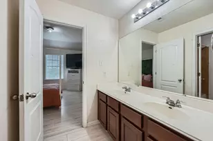 2004 S Ash Cove W, Hutto, TX 78634 - Photo 21