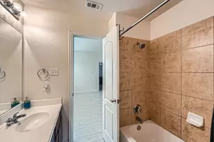 2004 S Ash Cove W, Hutto, TX 78634 - Photo 25