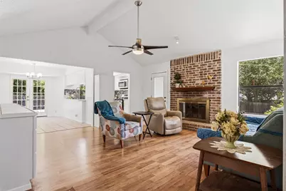 2702 Julie Cove, Taylor, TX 76574 - Photo 5