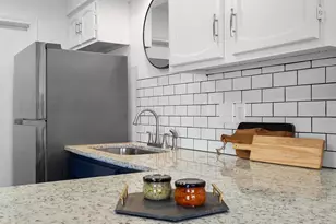 2009 Sandberg Dr, Austin, TX 78752 - Photo 11