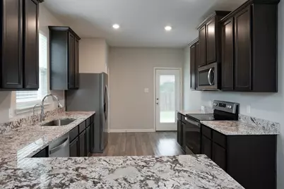 521 Congress Way, Liberty Hill, TX 78642 - Photo 7