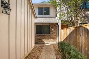 8216 Summer Side Dr, Austin, TX 78759 - Photo 3