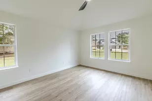 119 W Kikipua Ln, Bastrop, TX 78602 - Photo 13