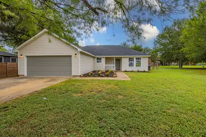 119 W Kikipua Lane, Bastrop, TX 78602 - Photo 1