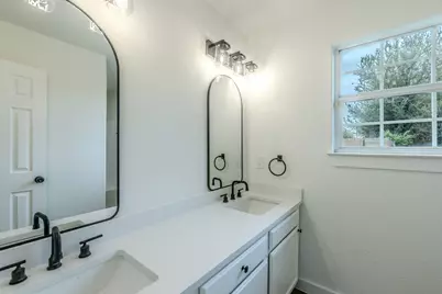 119 W Kikipua Lane, Bastrop, TX 78602 - Photo 15