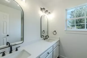 119 W Kikipua Ln, Bastrop, TX 78602 - Photo 15